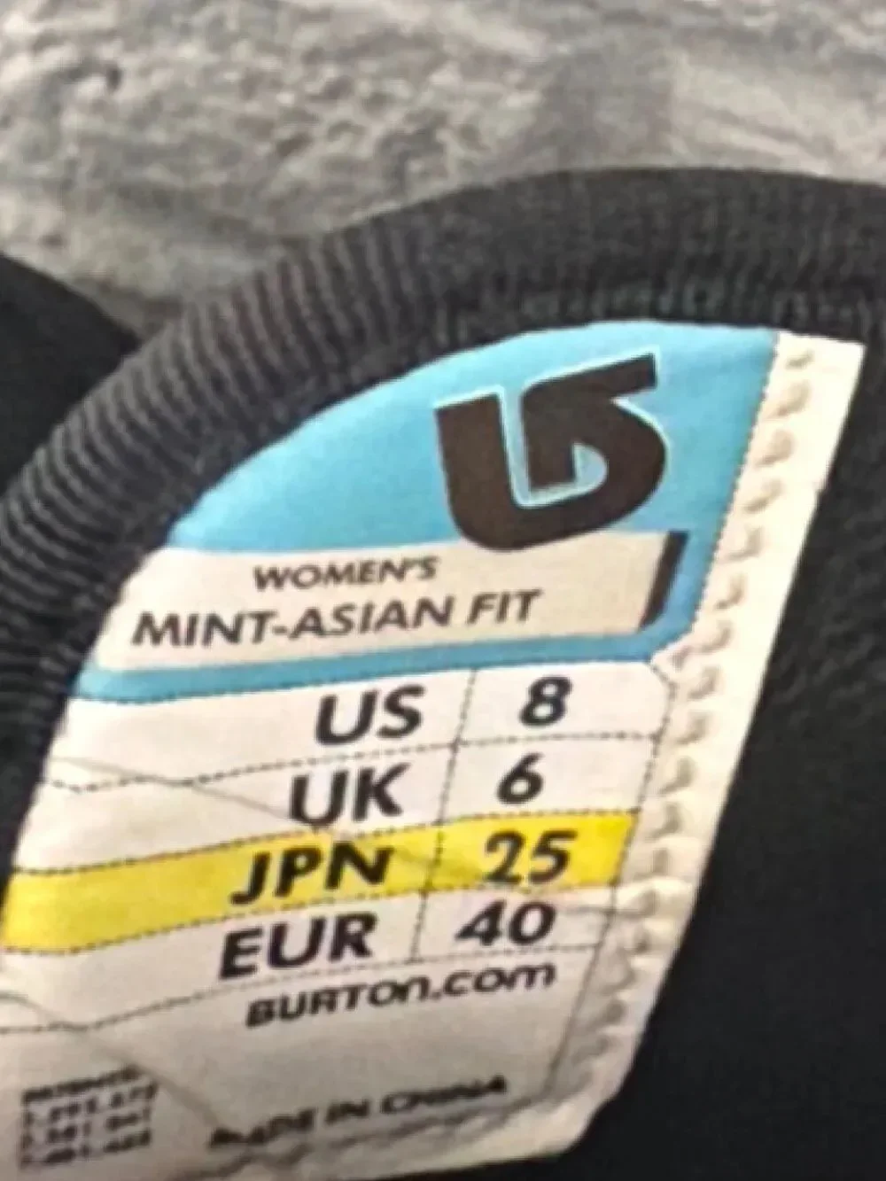 Burton Women's Mint Asian-Fit Snowboard Boots Black True Fit Imprint Size 8
